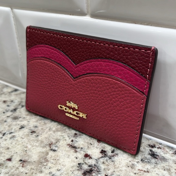 Coach Heart Card Case NWT - Picture 3 of 6